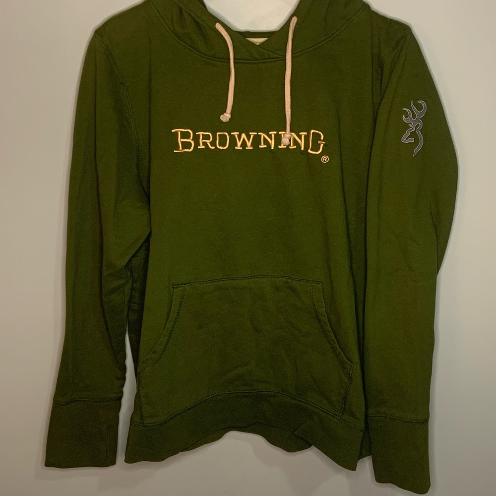 3/20$ Women’s XL Browning hoodie.